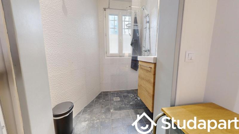 Chambre - 11 m² - 1 pièce