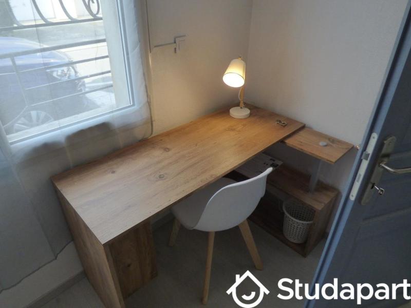 Chambre - 10 m² - 1 pièce