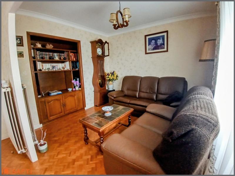 Maison - 104 m² - 4 pièces