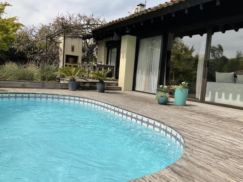 Villa - 167 m² - 6 pièces