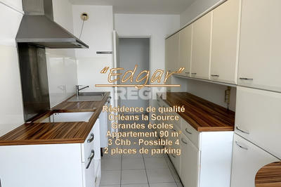 Appartement - 90 m² - 5 pièces