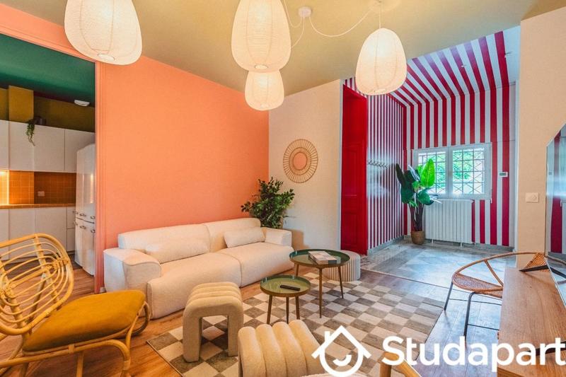 Chambre - 10 m² - 1 pièce