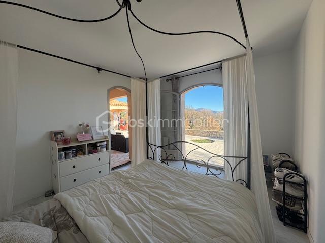 Maison - 145 m² - 5 pièces