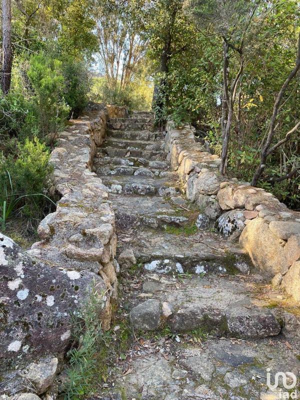 Maison - 490 m² - 7 pièces