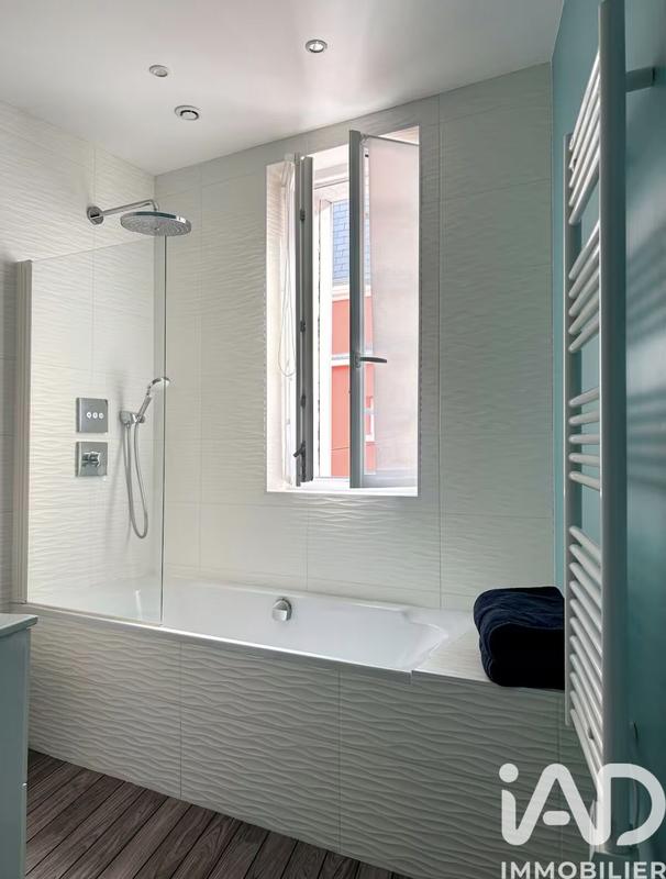 Maison de ville - 80 m² - 4 pièces