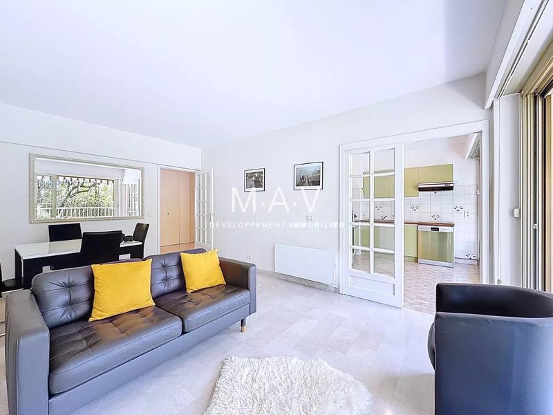 Appartement - 77 m² - 3 pièces