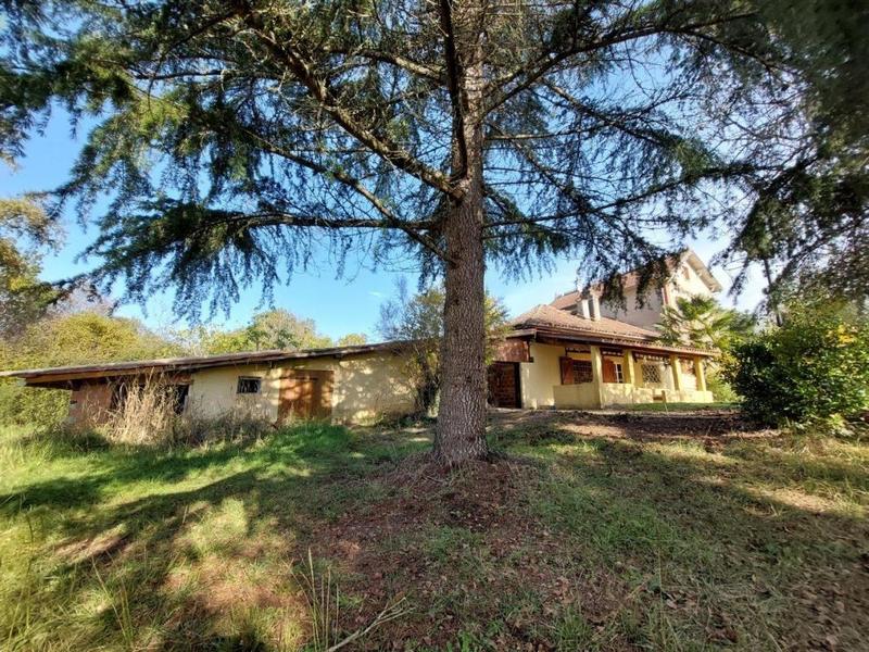 Propriété - 500 m² - 14 pièces