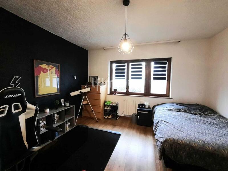 Maison - 211 m² - 7 pièces