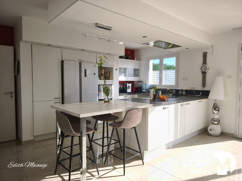 Maison - 100 m² - 5 pièces