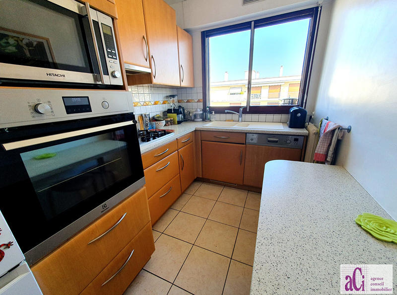 Appartement - 86 m² - 5 pièces