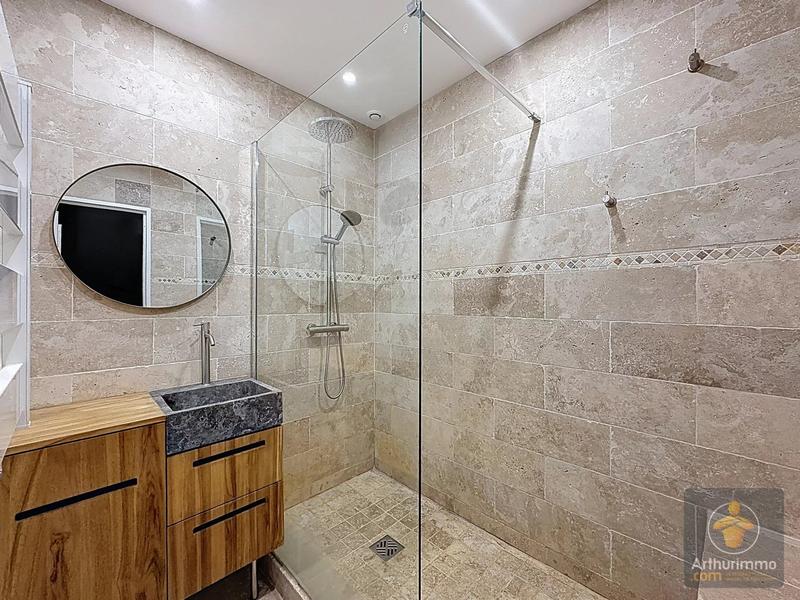 Maison - 175 m² - 7 pièces