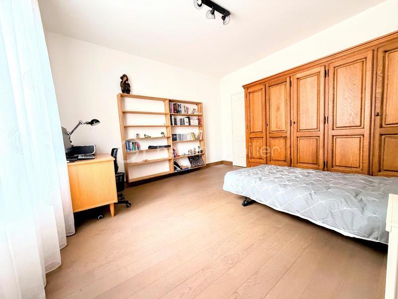 Maison - 289 m² - 12 pièces