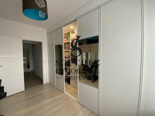 Maison - 146 m² - 8 pièces