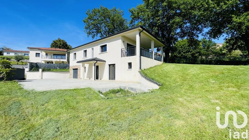 Maison - 137 m² - 6 pièces