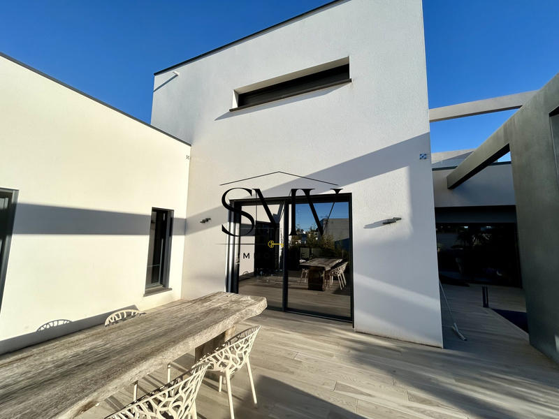 Villa - 207 m² - 5 pièces