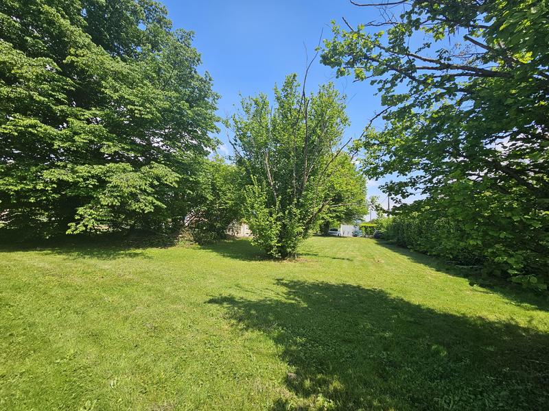 Terrain constructible - 566 m²