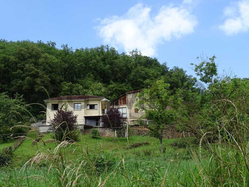 Maison - 170 m² - 9 pièces