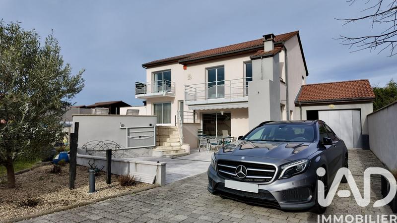 Maison - 145 m² - 6 pièces