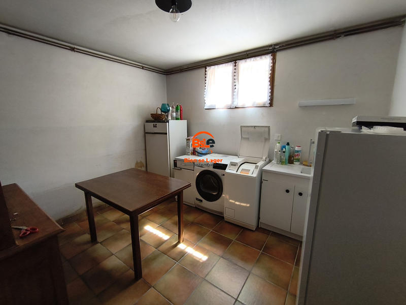 Villa - 223 m² - 9 pièces