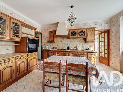 Maison - 111 m² - 5 pièces