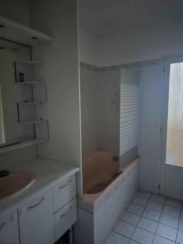 Appartement - 85 m² - 7 pièces