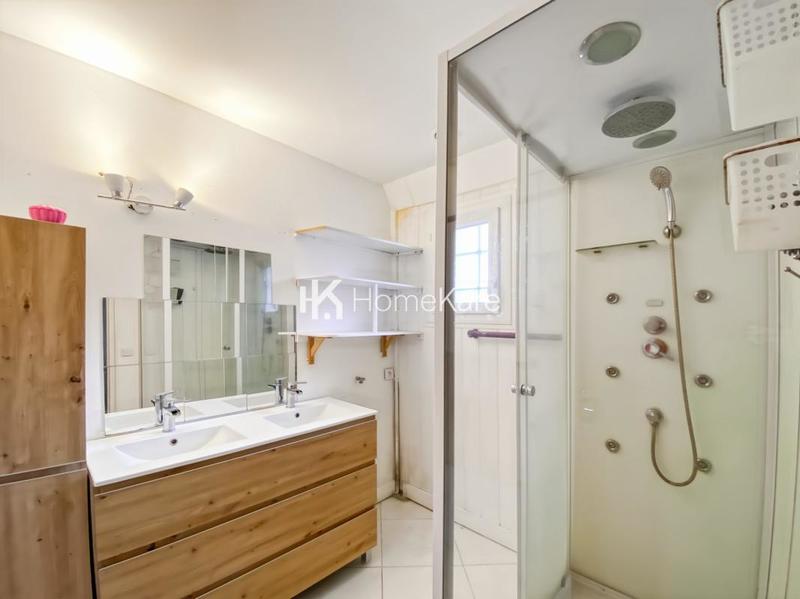 Maison de ville - 100 m² - 5 pièces