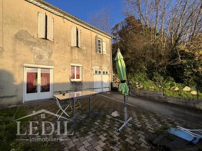 Maison - 138 m² - 6 pièces