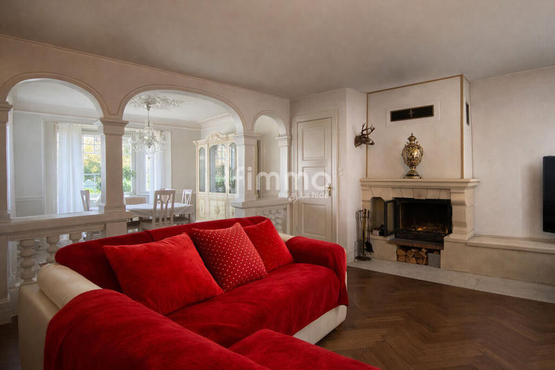 Demeure - 172 m² - 9 pièces