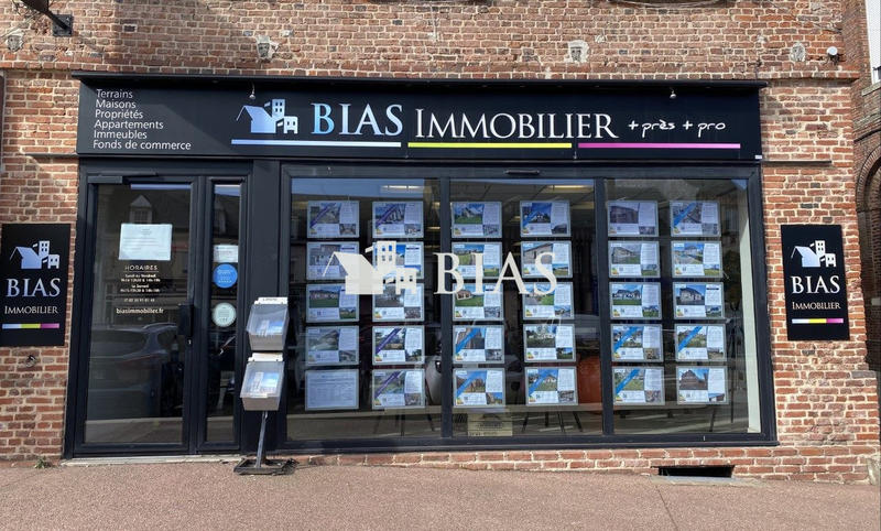 Maison - 210 m² - 11 pièces