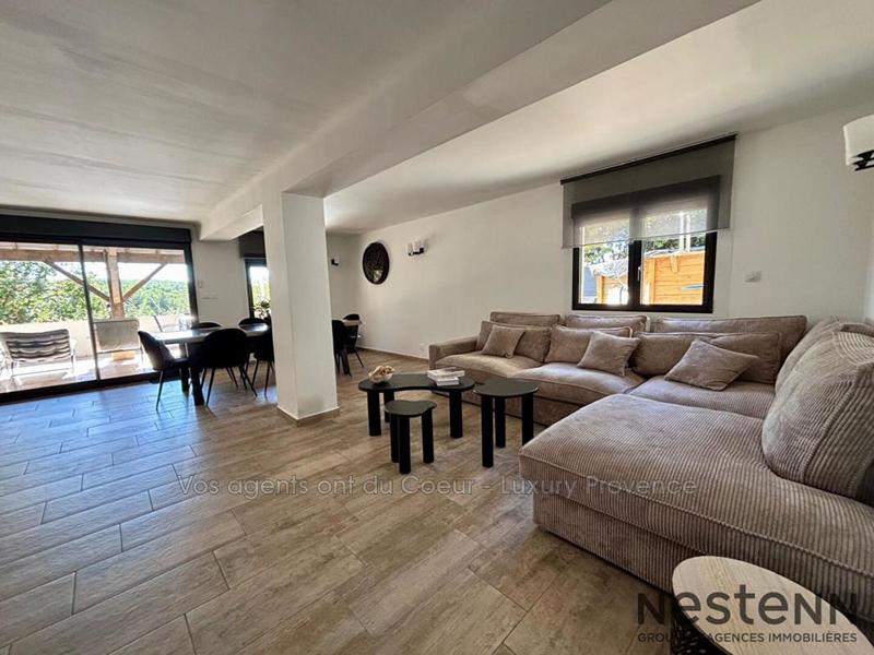 Propriété - 140 m² - 6 pièces