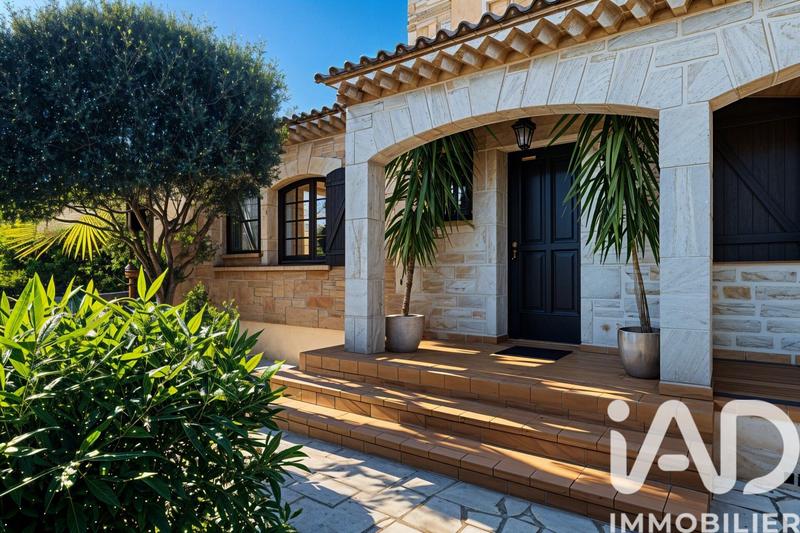 Maison de ville - 188 m² - 5 pièces