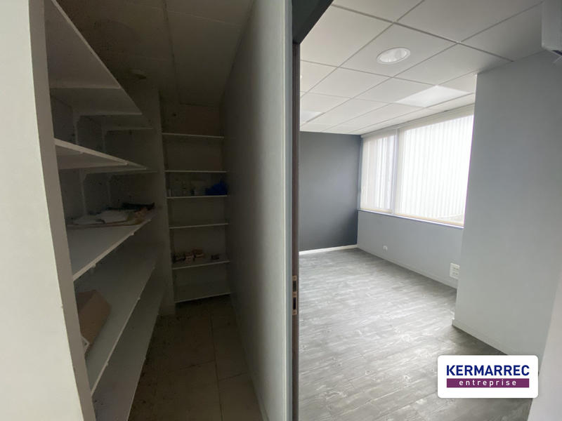 Local commercial - 106 m² - 6 pièces