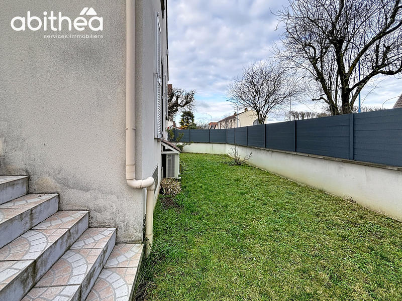 Maison - 98 m² - 6 pièces