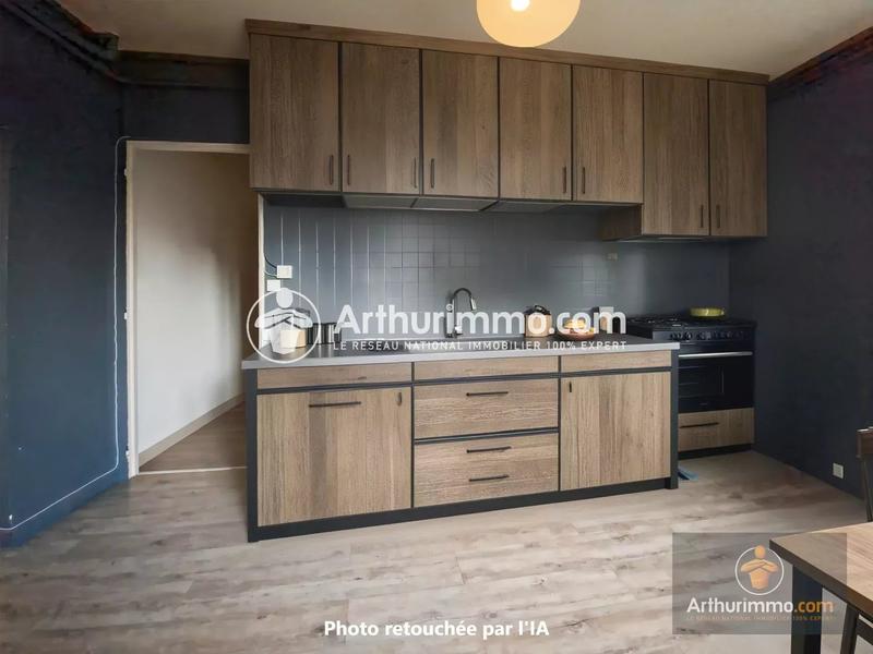 Maison - 90 m² - 4 pièces