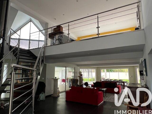 Maison - 506 m² - 8 pièces