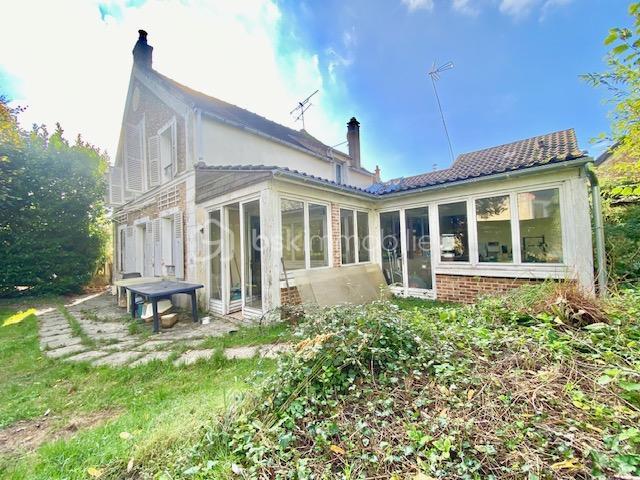 Maison - 184 m² - 11 pièces