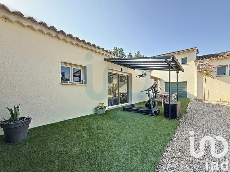 Maison - 250 m² - 10 pièces