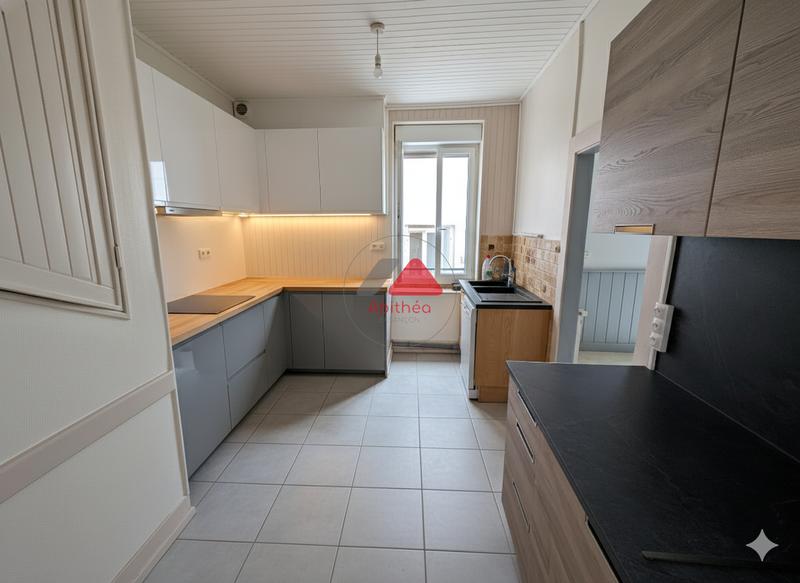 Maison - 190 m² - 4 pièces