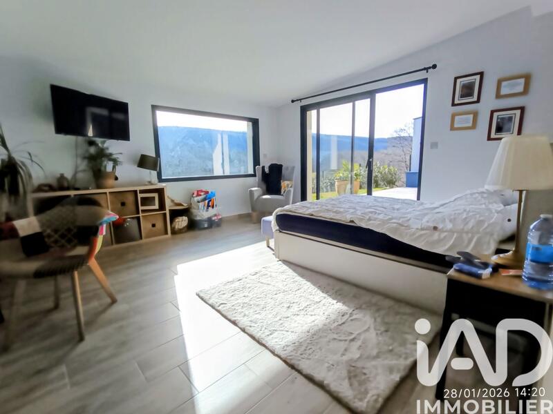 Maison de maîtres - 180 m² - 4 pièces