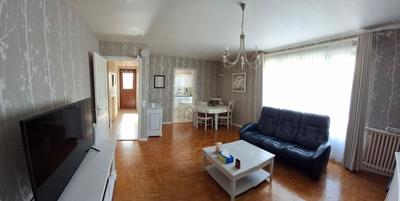 Maison - 97 m² - 5 pièces