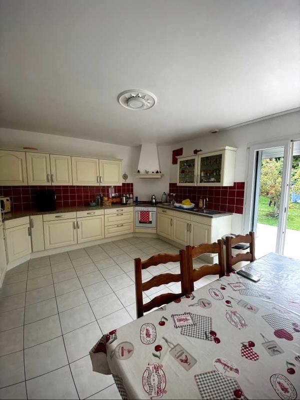 Maison - 380 m² - 12 pièces