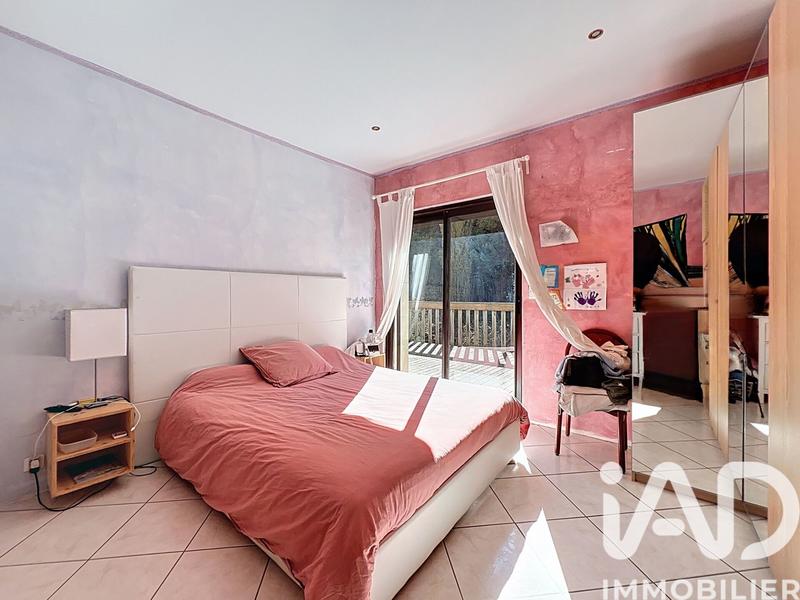 Maison de campagne - 250 m² - 7 pièces