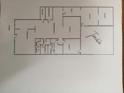 Local commercial - 155 m² - 6 pièces