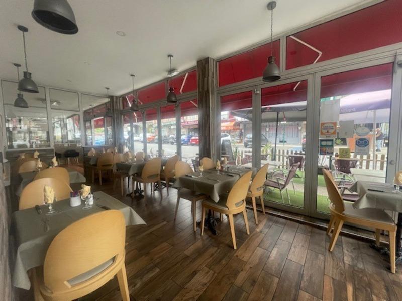 Fonds de commerce - 1 400 m²