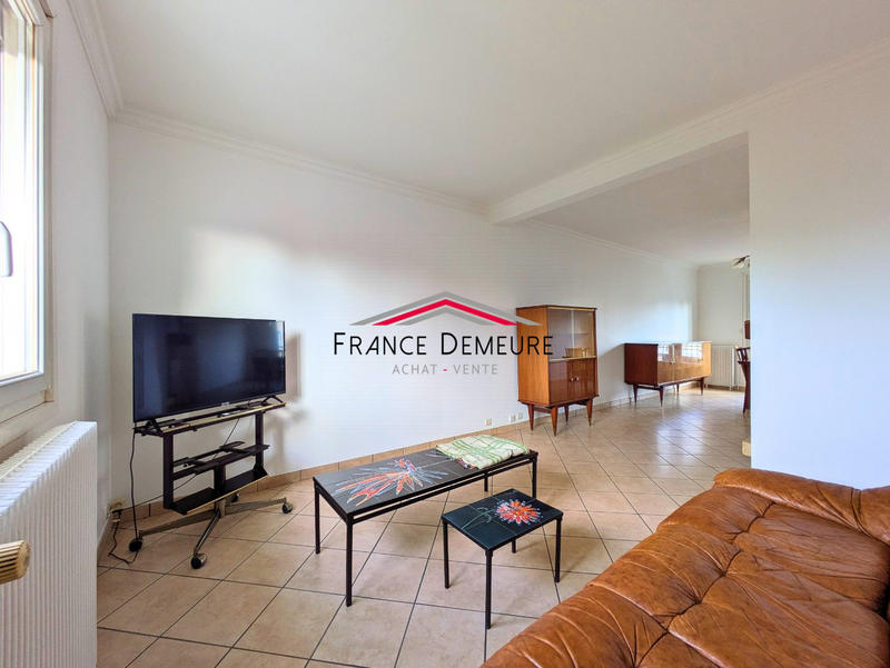 Maison - 91 m² - 5 pièces