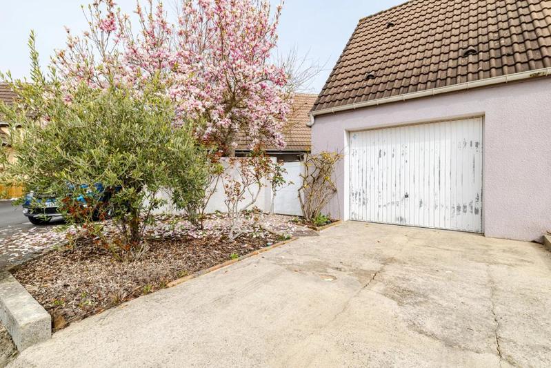 Maison - 114 m² - 6 pièces