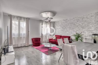 Maison - 98 m² - 4 pièces