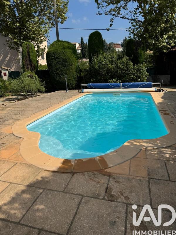 Maison - 163 m² - 7 pièces