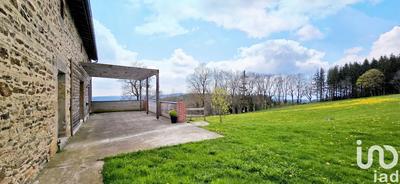 Maison - 200 m² - 8 pièces