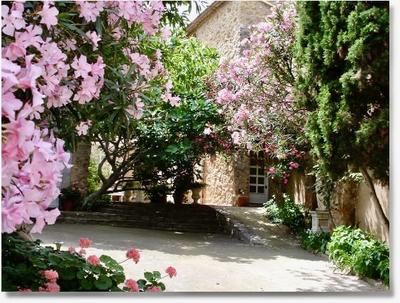 Maison de maîtres - 1 200 m² - 7 pièces